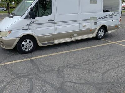 2006 Leisure Van Free Spirit 210B