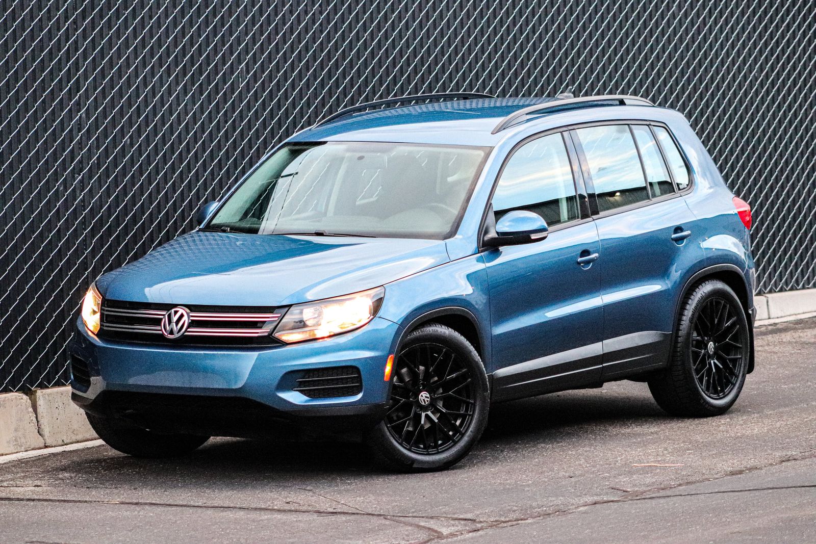 2017 Volkswagen Tiguan 2.0T S 4Motion
