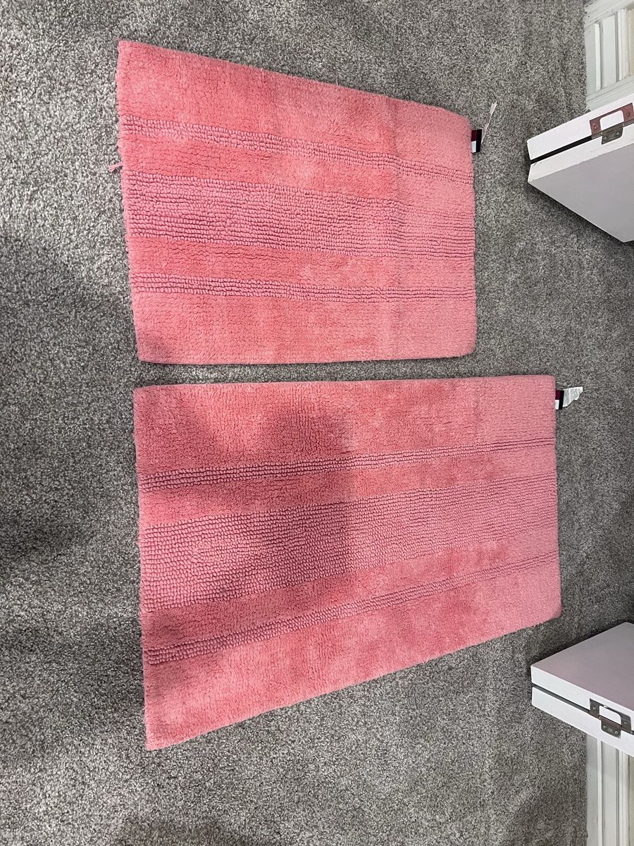 Pink Bath Rug Set