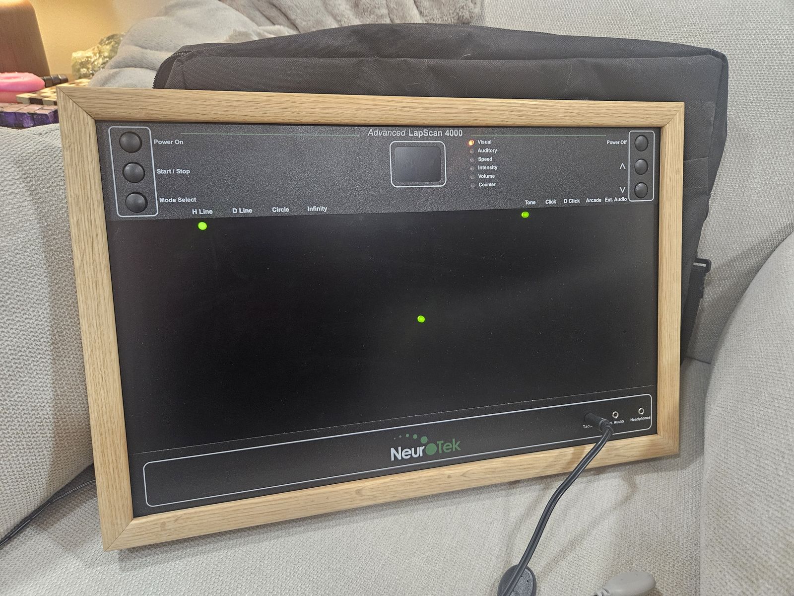 NeuroTek EMDR light board