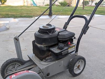 Craftsman Gas Powered Walk-Behind Lawn Edger Model 536.772321 with Extra Blades