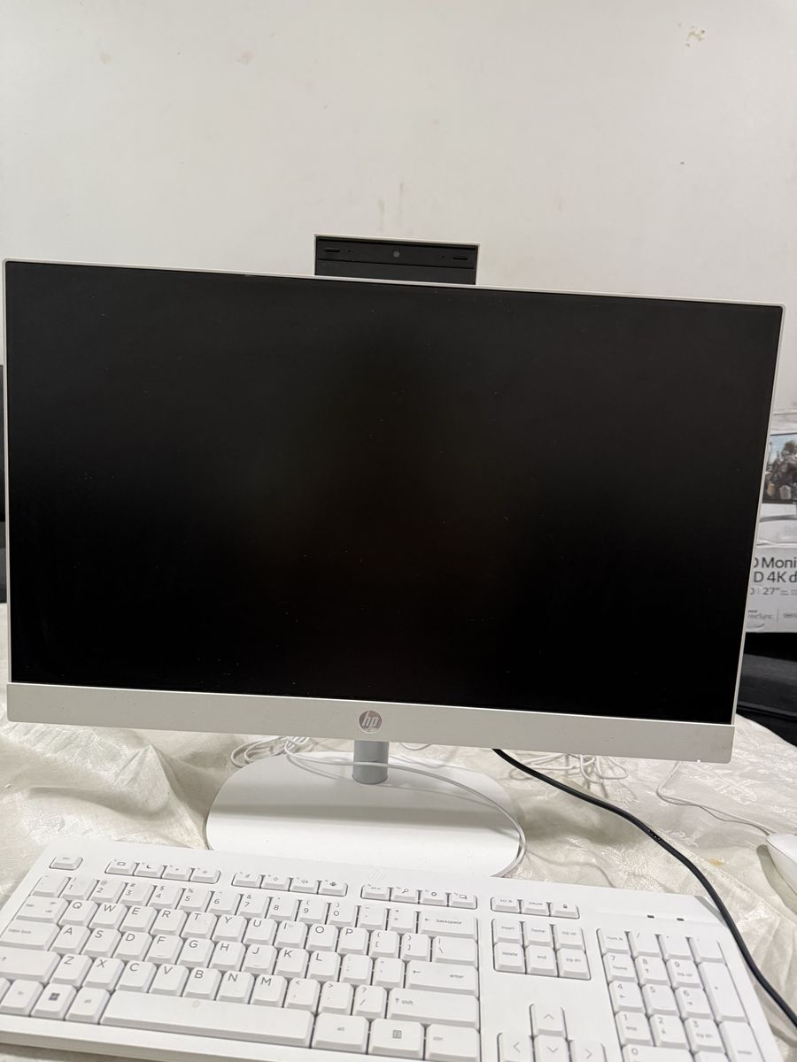Main image 4