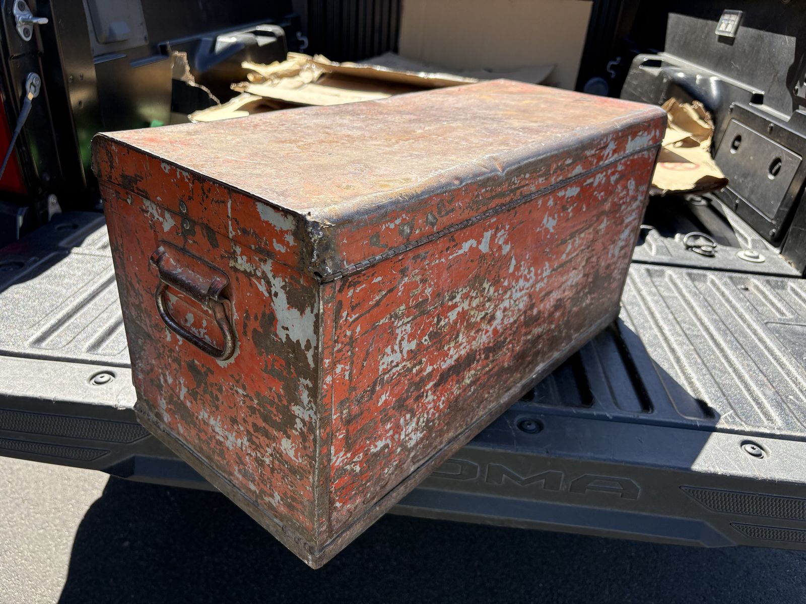 Main image 7