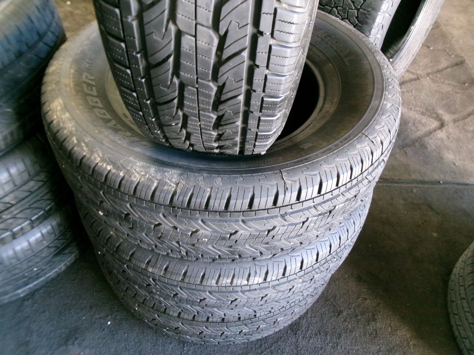255/70R17 GENERAL GRABBER SET OF USED TIRES