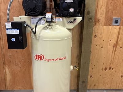 Air Compressor Ingersoll Rand 60 gallon