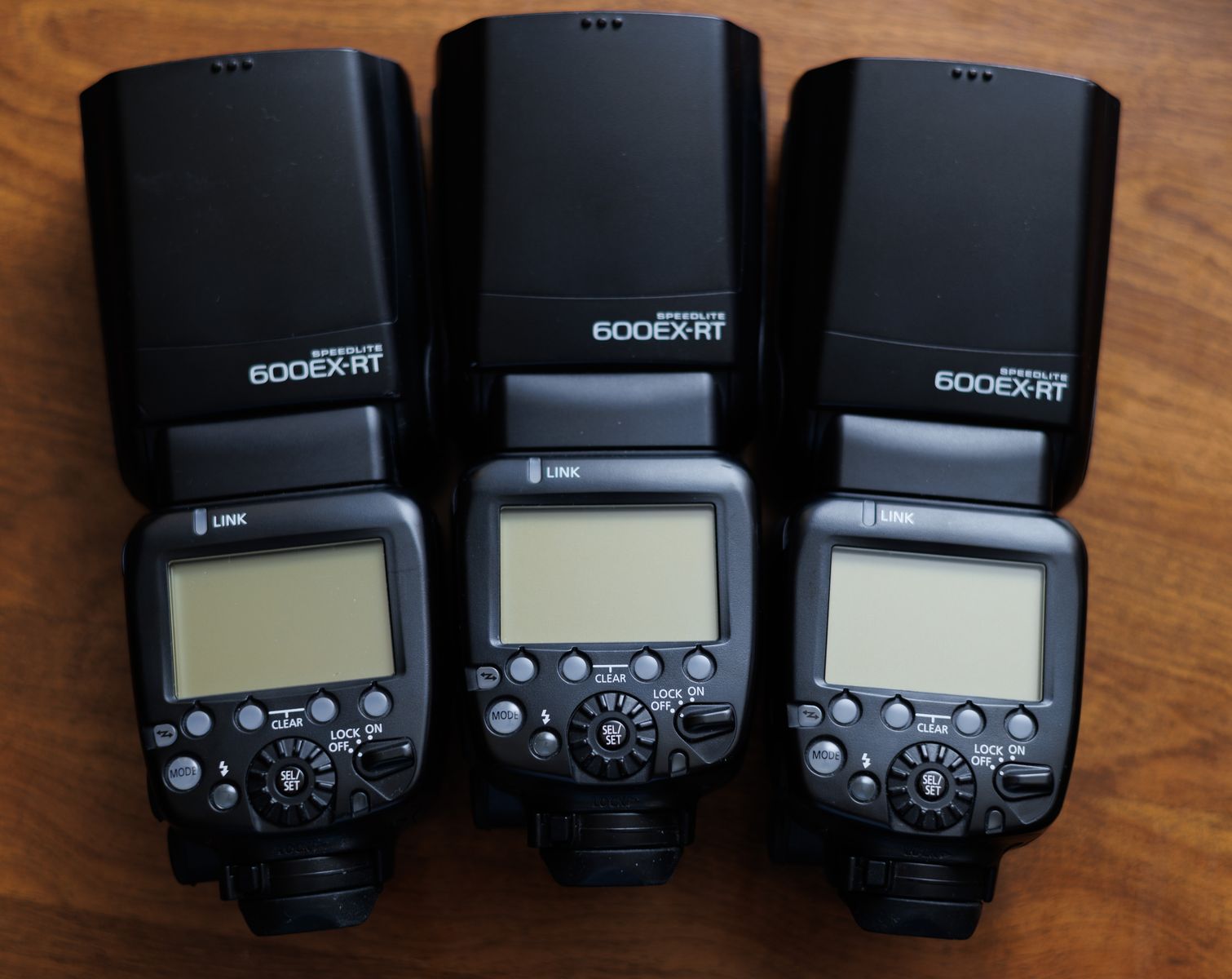 Canon 600 EX RT Speedlites