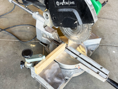 Hitachi C 8FB 8 1/2" Sliding Chop Saw