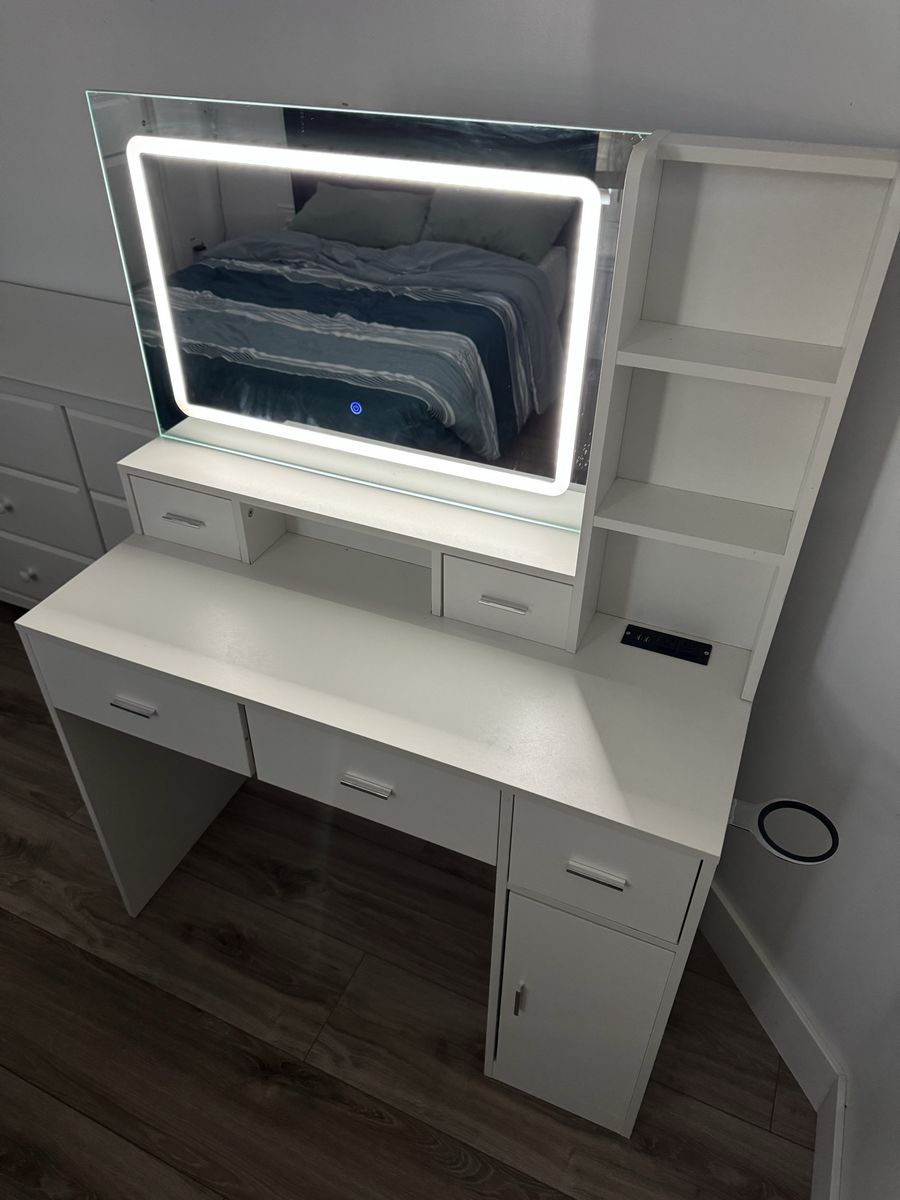 Main image 2