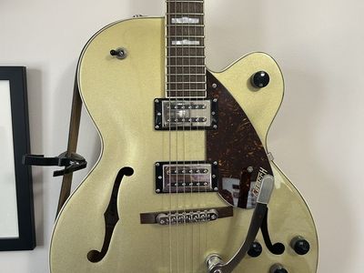 Gretsch Streamliner G2420T/GLDST Hollow Body Electric Guitar with Bigsby, Gold Dust