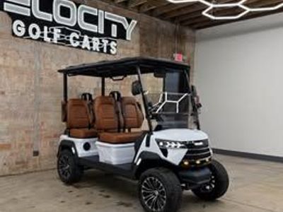 Voyager 72v 4-Passenger LSV Golf Cart