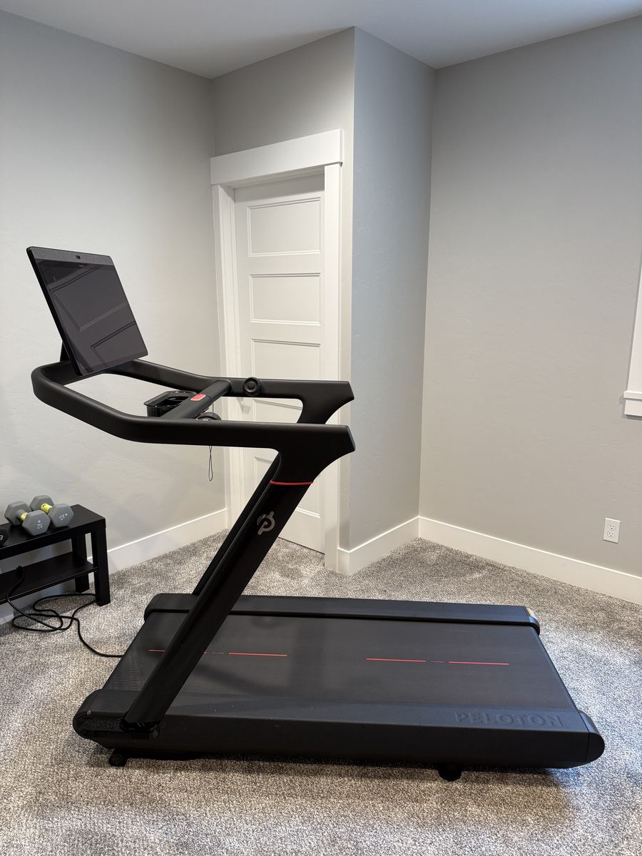 Peloton Tread LOW Miles PERFECT condition!