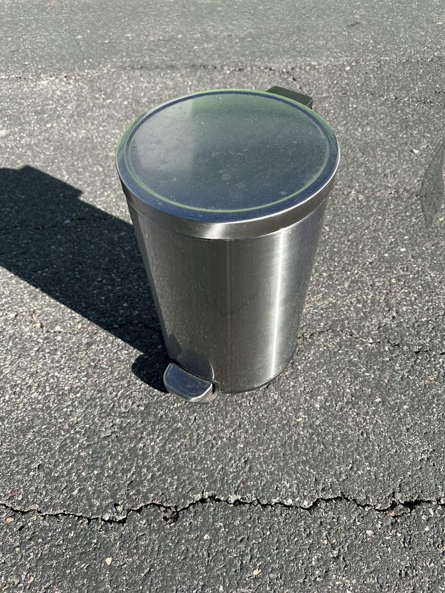 Trash Can - Stainless Steel - With Foot Pedal