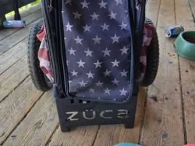 Zuca Disc Golf Cart & Discs