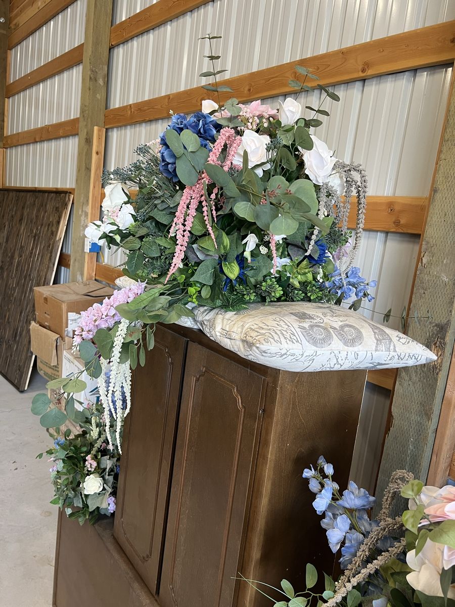 Main image 17