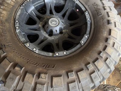 $500 OBO BFGoodrich Krawler T/A KX 37x12.50R17 Tires with 5X5 Black wheels off 07 Jeep Wrangler