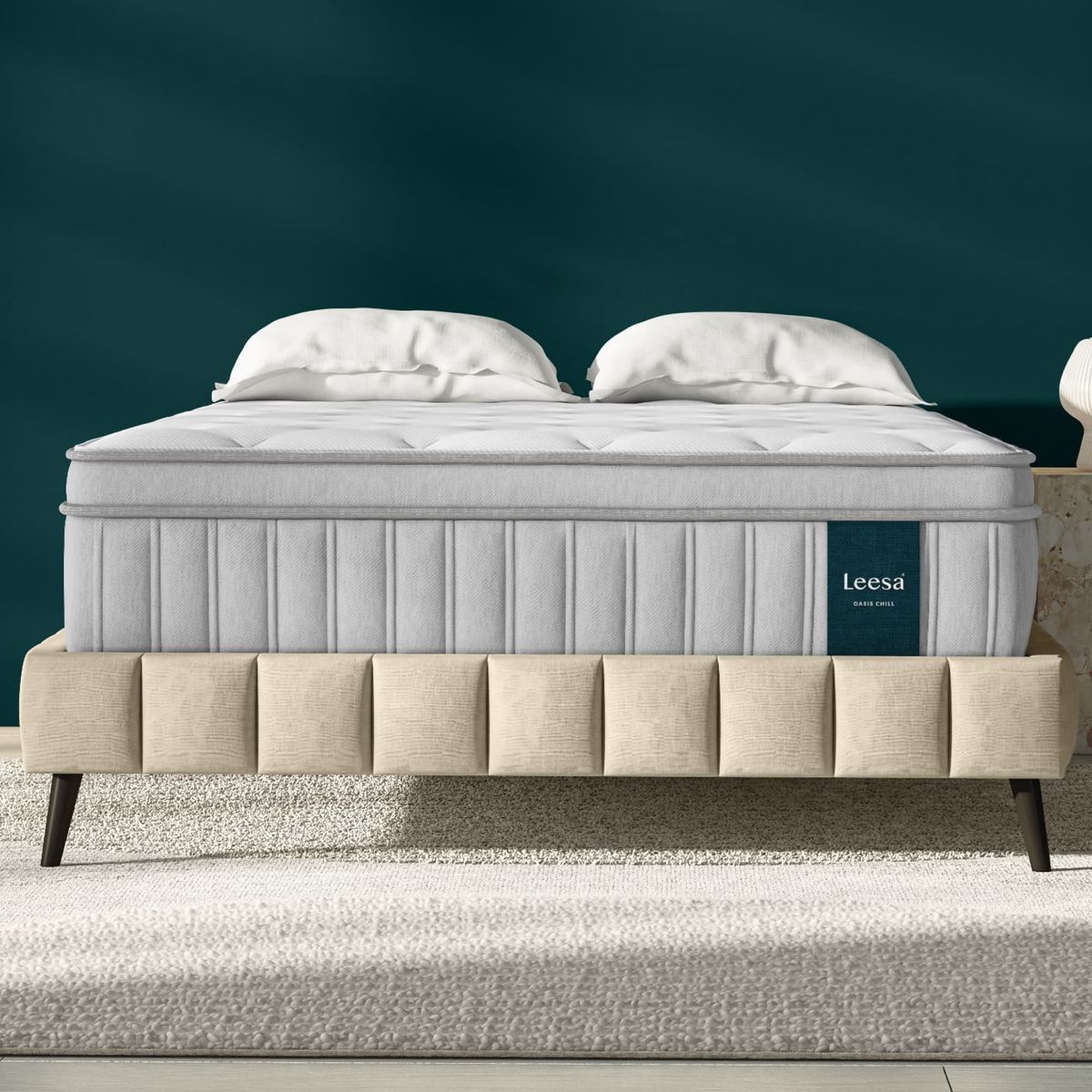 LABOR DAY SALE — LEESA OASIS CHILL HYBRID QUEEN MATTRESS — NEW IN BOX — ONLY $199!