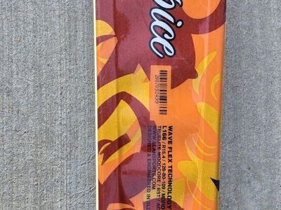 Elan Wave Spice women's alpine skis with bindings