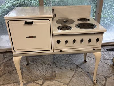 White Vintage Hotpoint Electric Range
