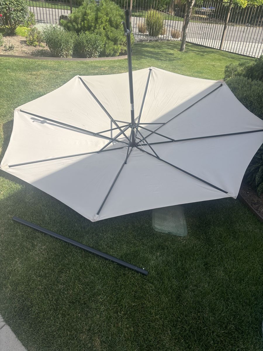 10' Tilting Market Patio Umbrella, Beige, New in Box
