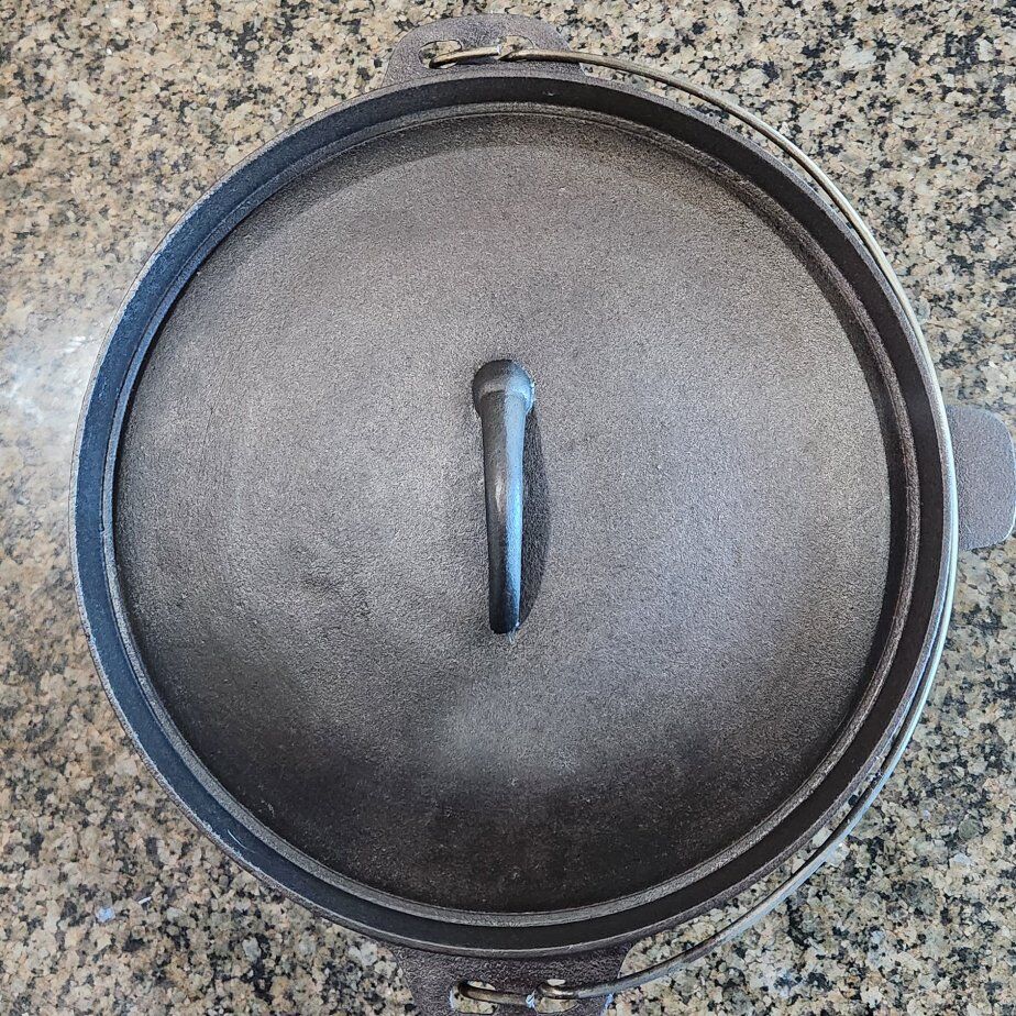 12" Cast Iron Camp Oven