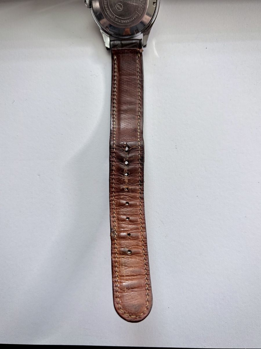 Main image 11