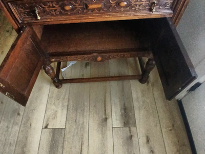 Vintage buffet