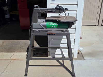 Hitachi CW40 Scroll Saw