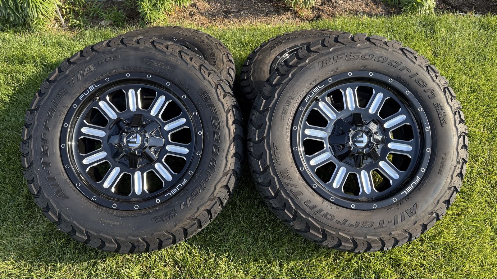 Fuel Off-Road Wheels with BFGoodrich All-Terrain T/A KO3 Tires LT275/65R18 Set of 4