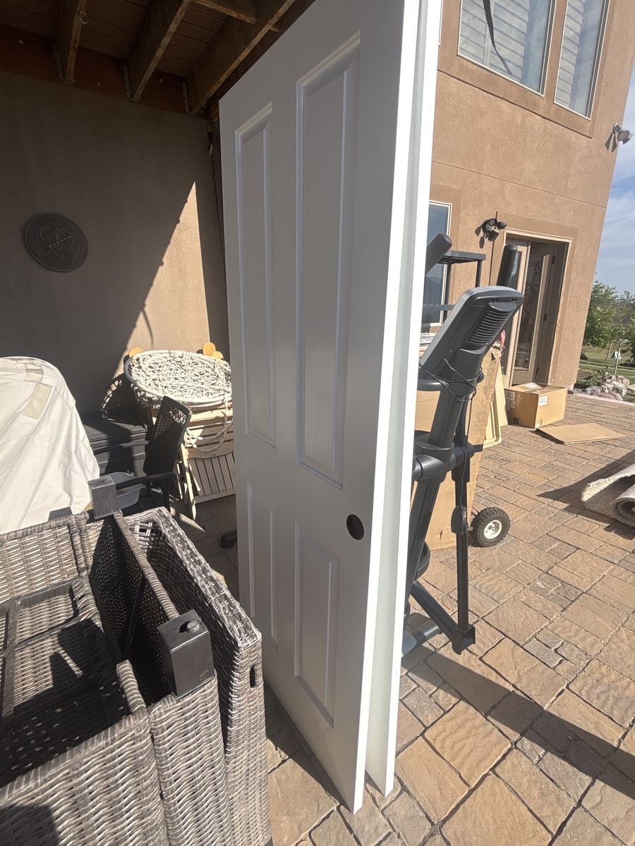 Set of closet doors