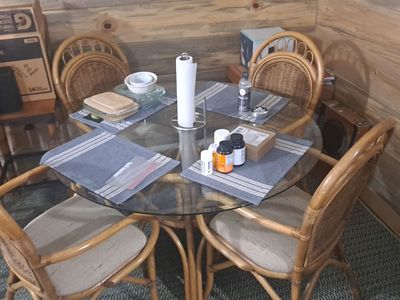 Rattan Kitchen Dining Set - Round Glass Table & 4 Chairs - Woven Wicker Design