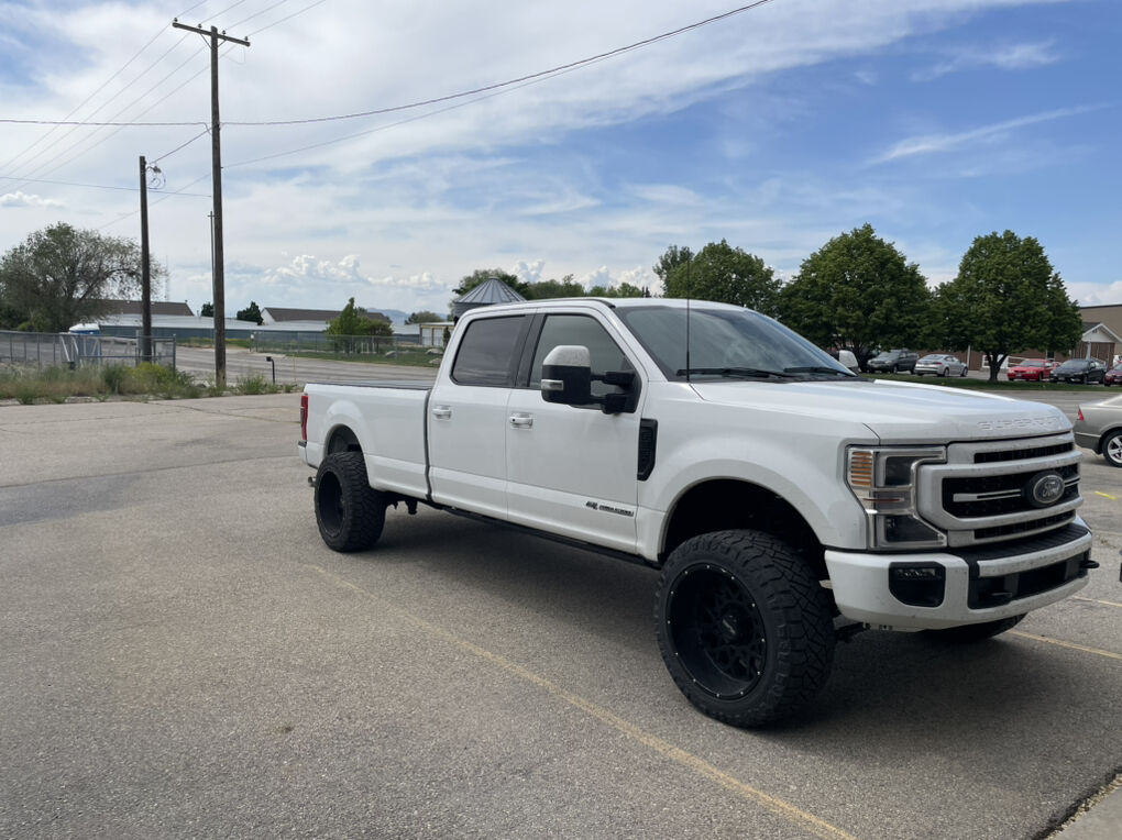 2022 Ford F-350 Super Duty Lariat