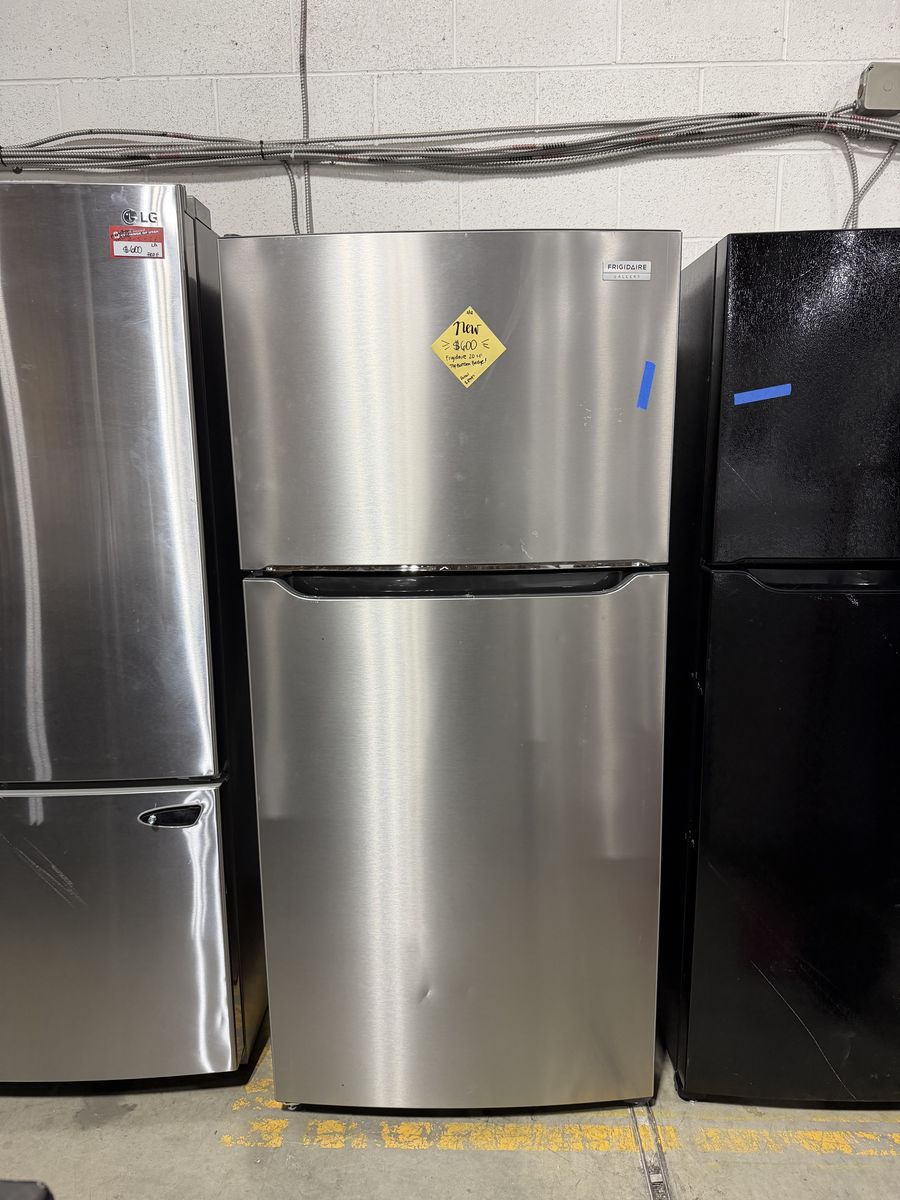BRAND NEW FRIGIDAIRE TOP BOTTOM FRIDGE 20 CF