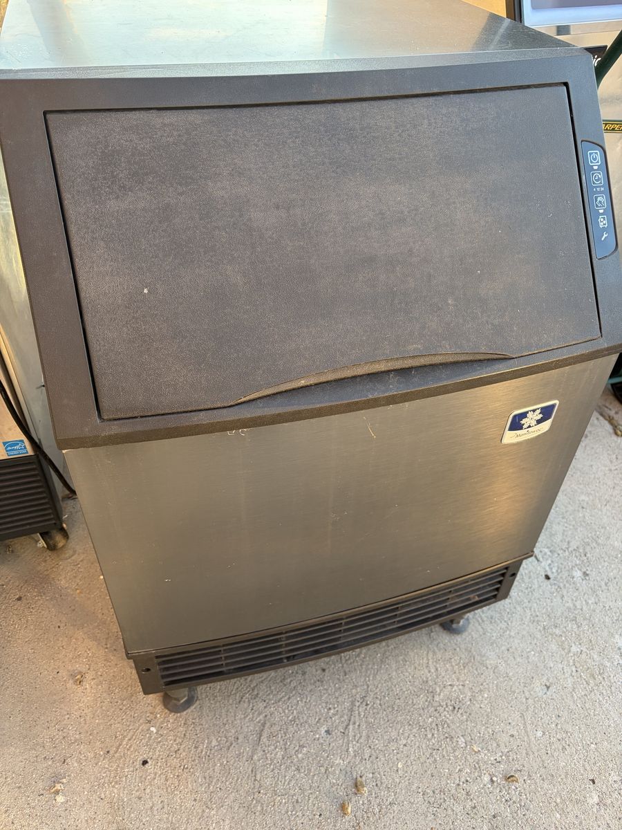 Manitowoc Ice Machine Stainless Steel Commercial Ice Maker Undercounter/Freestanding