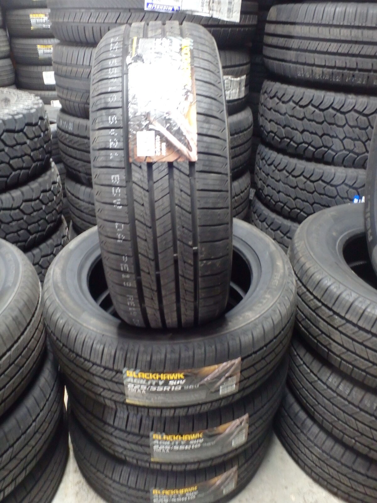 225/55R18 BLACKHAWK AGILITY SUV SET OF BRAND NEW TIRES