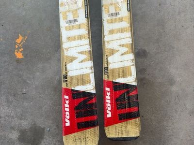 170cm Völkl Mantra Skis with Marker Bindings