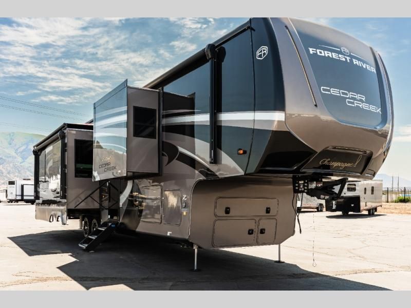 New 2026 Forest River Cedar Creek Champagne 383
