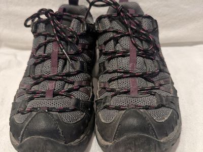 Merrell women’s size 7 gray/black with purple trim Wtrprf hiking shoes