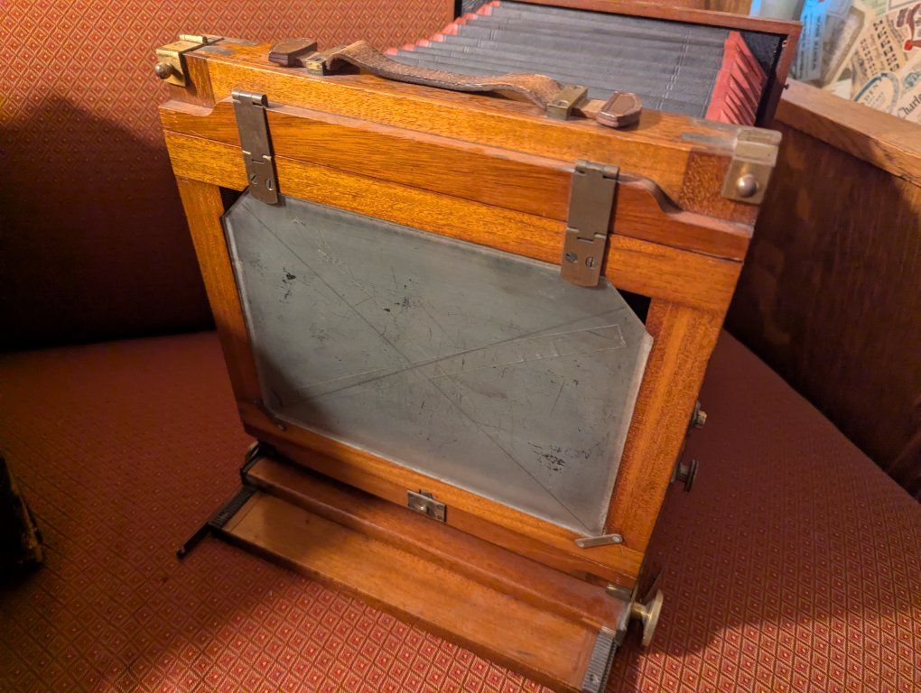 Main image 7