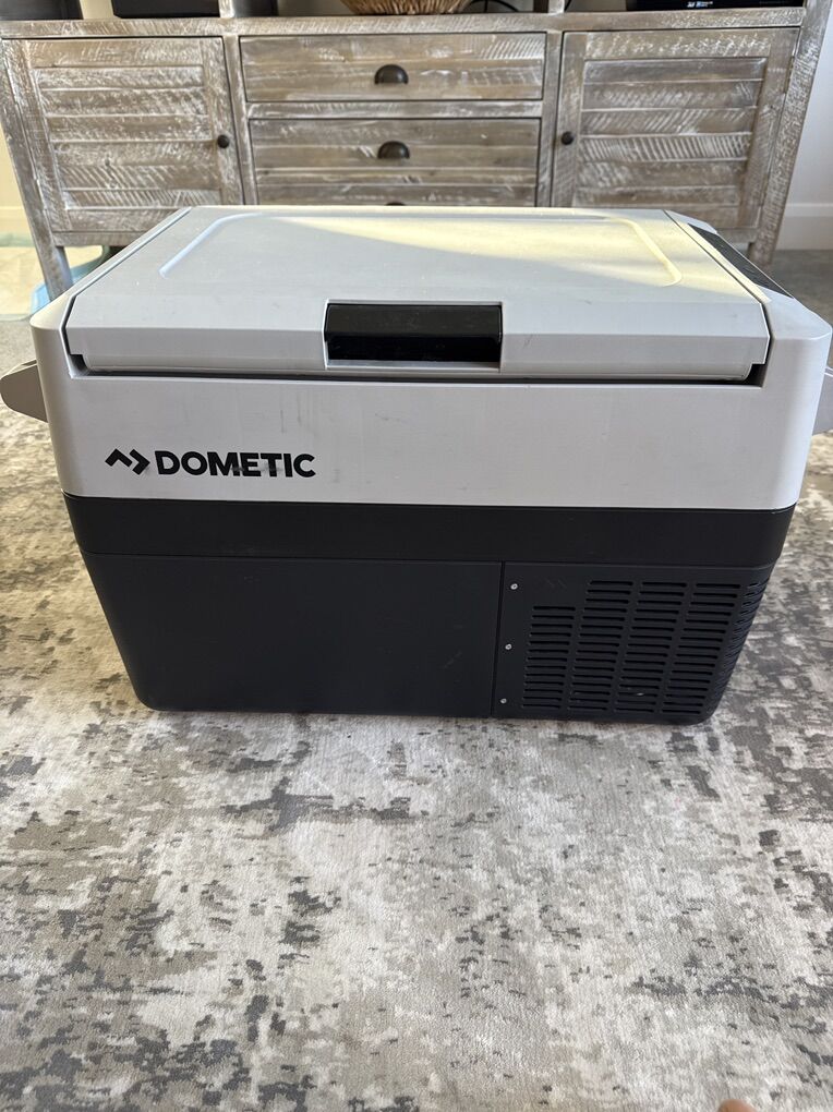 Dometic Refrigerator/cooler
