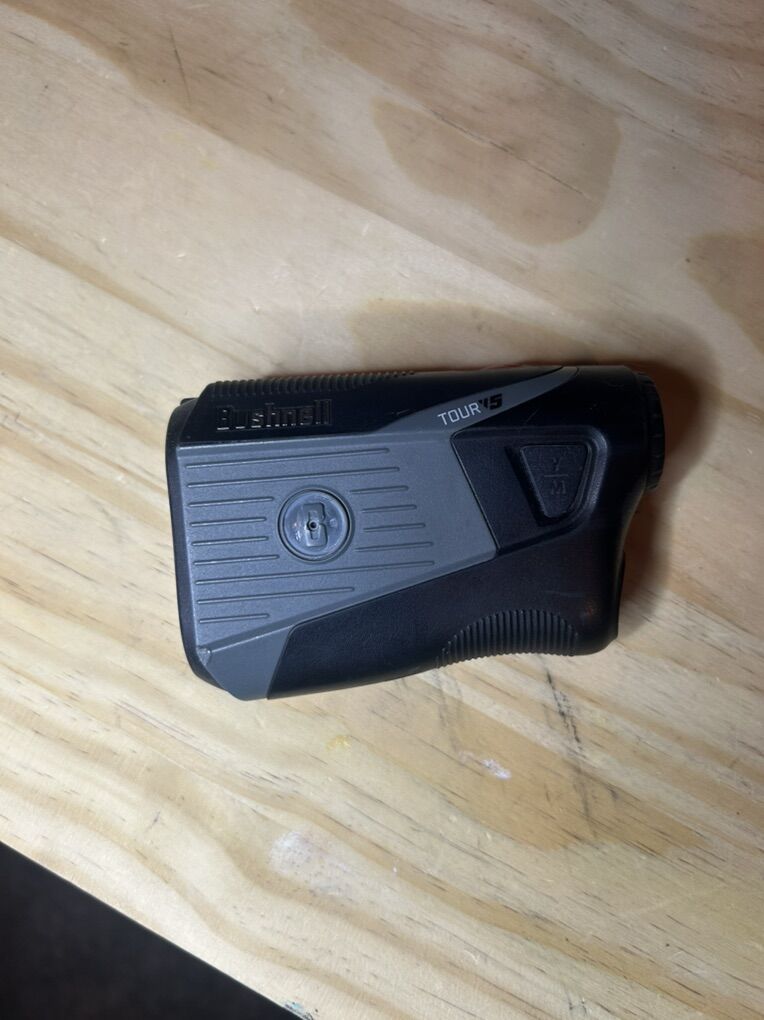 Rangefinder Bushnell Tour V5