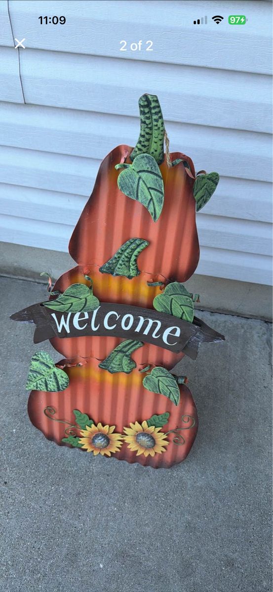 Metal Pumpkin Welcome Sign Fall Autumn Decor
