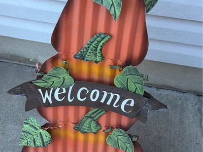 Metal Pumpkin Welcome Sign Fall Autumn Decor