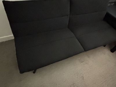 Black Futon