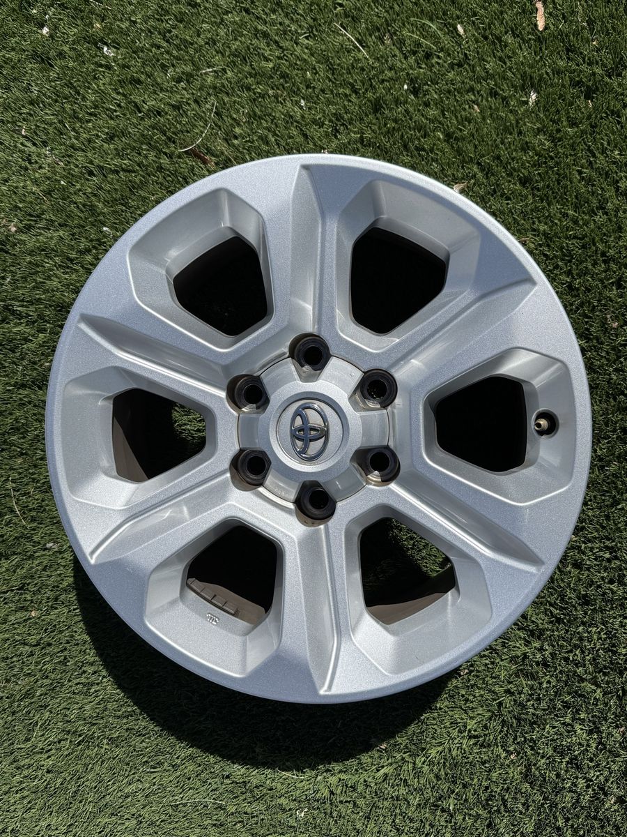 Main image 4