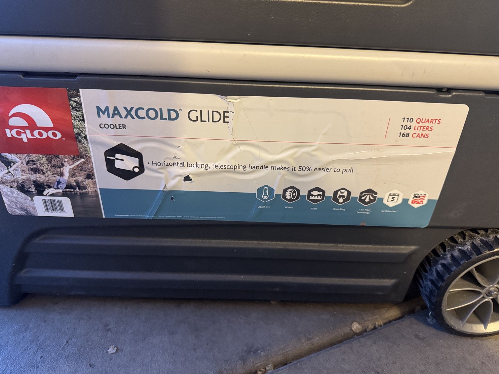 Igloo MaxCold Glide 110-Quart Rolling Cooler - 104 Liters, 168 Cans, Telescoping Handle