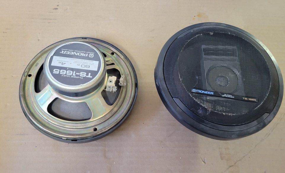 Pioneer TS-1665 Three Way Car Audio Speakers