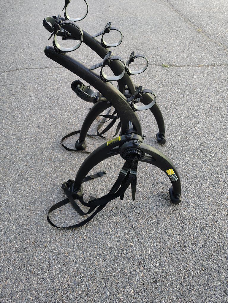 Saris Bones 3-Bike  Rack for trunk , SUV, or hatchback,Excellent Condition.