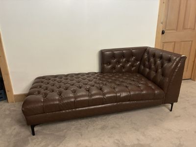 Chaise / Settee