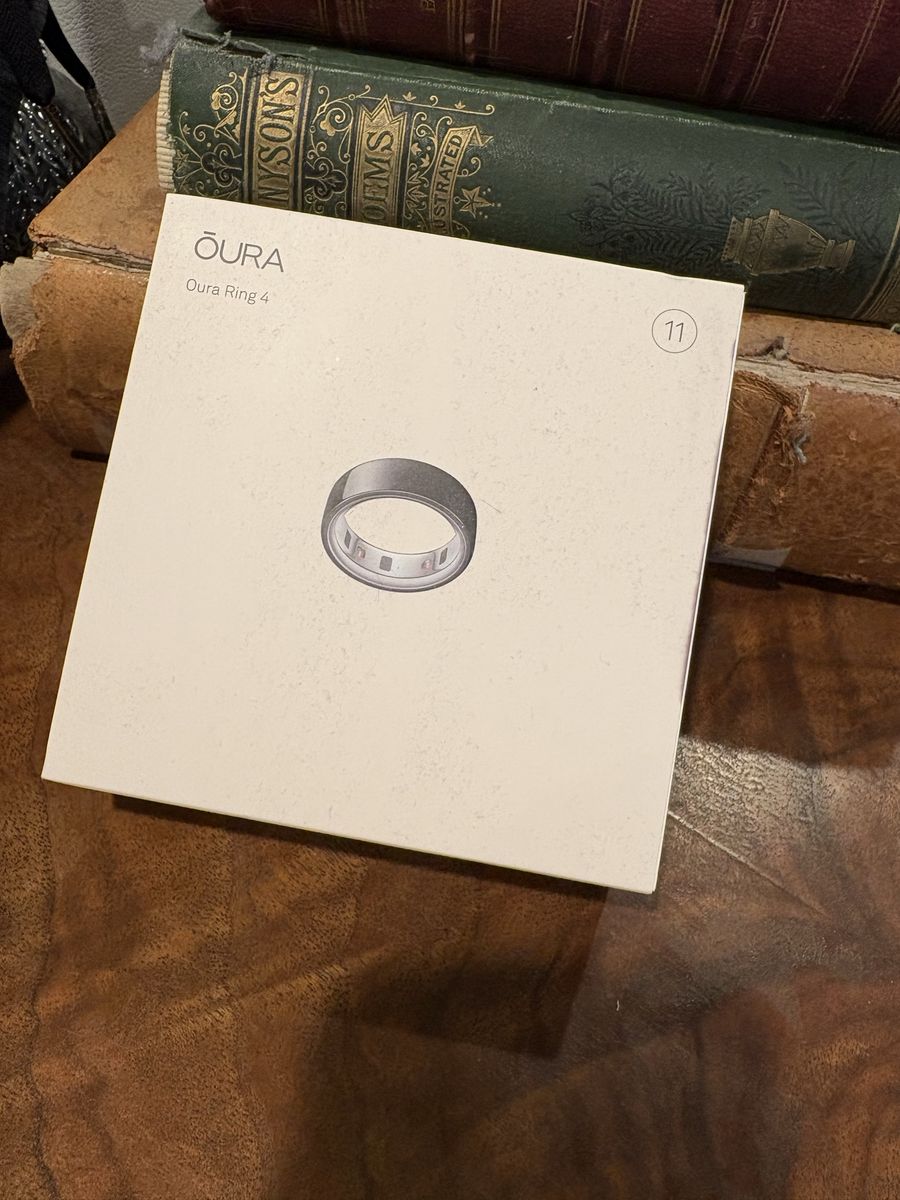 Oura Ring Gen4 (Black, Size 11) Unopened box