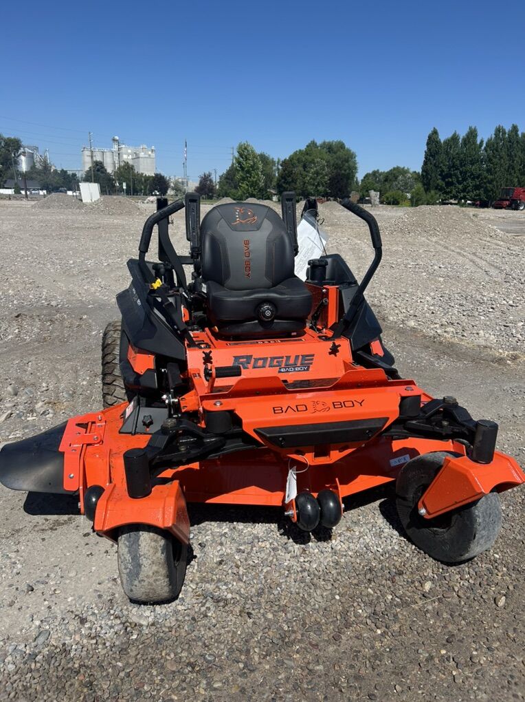 61 Bad Boy Rogue Zero Turn Lawn Mower